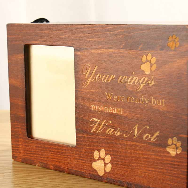 Solid wood pet urn Funerary cats and dogs